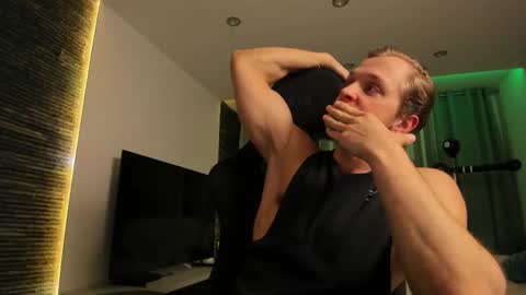 Chase Reed online show from November 2025 09:03:01 PM