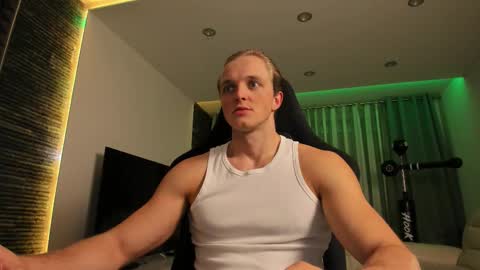 Chase Reed online show from December 2025 08:36:02 PM