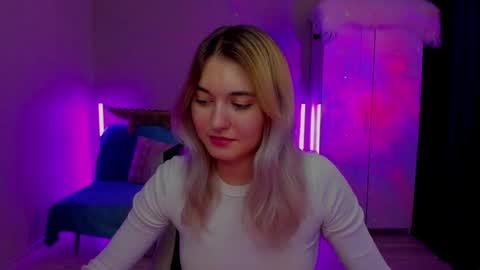 Snapshot of chatur_lady_ chatting on December 2024 08:28:02 AM Betty online show from December 2024 08:28:02 AM