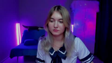 Snapshot of chatur_lady_ chatting on January 2025 11:00:02 AM Betty online show from January 2025 11:00:02 AM