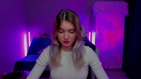 Snapshot of chatur_lady_ chatting on January 2025 08:41:01 AM Betty online show from January 2025 08:41:01 AM