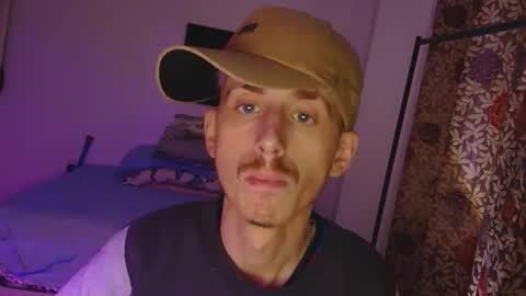 Snapshot of chavbussy chatting on October 2025 03:40:02 PM ChavBoy online show from October 2025 03:40:02 PM