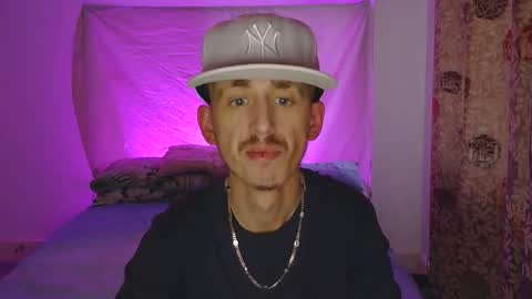 Snapshot of chavbussy chatting on October 2025 07:34:02 AM ChavBoy online show from October 2025 07:34:02 AM