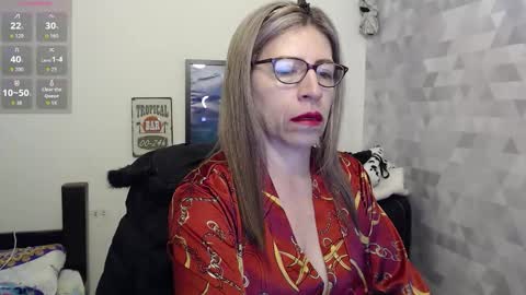 CHAYLA VICTORIA RUIZ  online show from September 2025 11:11:02 AM