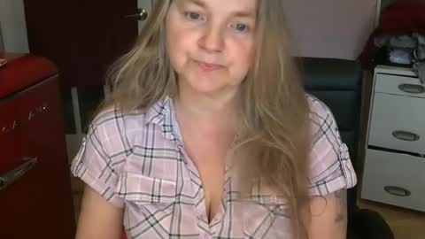 Snapshot of chealsiek chatting on September 2025 01:59:02 PM chealsiek online show from September 2025 01:59:02 PM