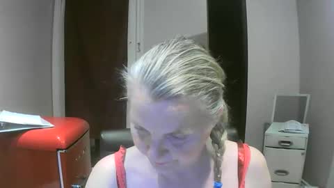 Snapshot of chealsiek chatting on October 2025 11:13:02 PM chealsiek online show from October 2025 11:13:02 PM