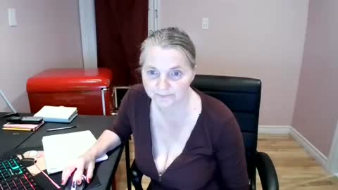 Snapshot of chealsiek chatting on October 2025 11:59:01 PM chealsiek online show from October 2025 11:59:01 PM