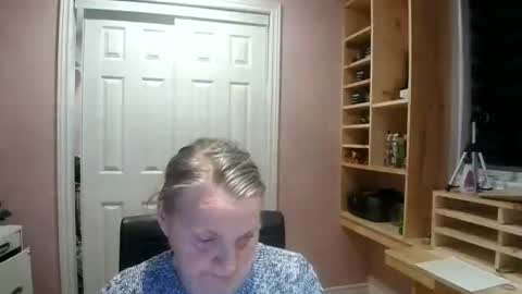 Snapshot of chealsiek chatting on December 2025 02:43:02 AM chealsiek online show from December 2025 02:43:02 AM