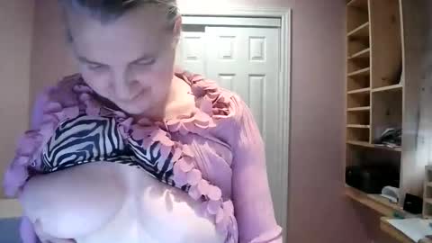 chealsiek online show from March 2026 07:41:01 PM