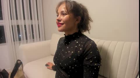 Regina Phalange online show from February 2025 12:05:01 AM