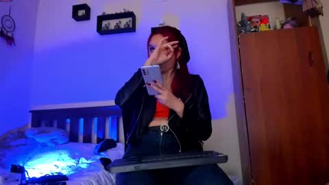 Snapshot of cheeryl chatting on January 2025 04:34:02 AM Miss Cheeryl online show from January 2025 04:34:02 AM