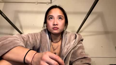 chellybear101 online show from December 2024 11:57:01 PM