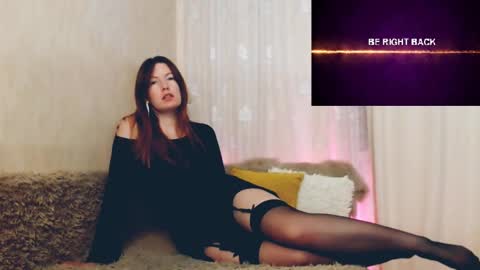 Snapshot of chelsey_rayne chatting on March 2025 02:40:01 PM Instagram faroffland online show from March 2025 02:40:01 PM