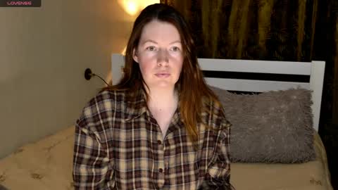 Snapshot of chelsey_rayne chatting on May 2026 08:21:02 PM Instagram faroffland online show from May 2026 08:21:02 PM