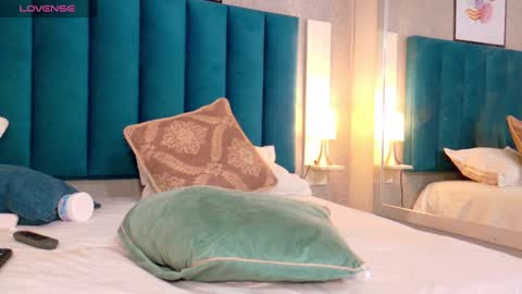   online show from February 2025 10:28:02 PM