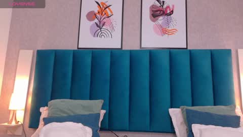   online show from September 2025 08:20:02 PM