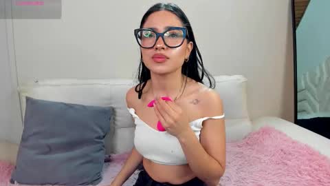 cherry_bunnyx online show from March 2026 04:34:02 AM