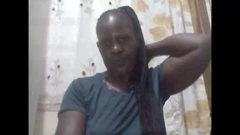 cherry_cherry2 online show from December 2025 01:00:01 AM