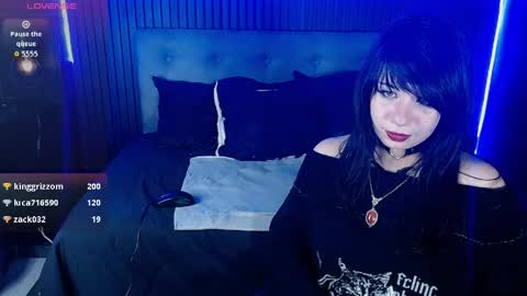 cherry_darck online show from April 2026 07:07:02 PM