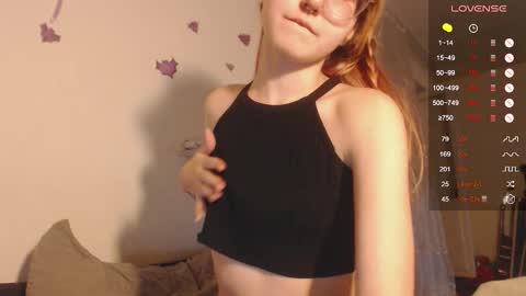 Cheryl online show from October 2025 09:25:02 PM