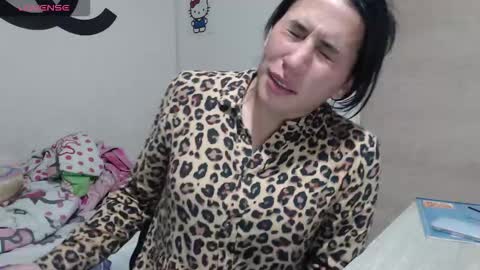 Snapshot of cherry_hc chatting on October 2025 02:44:01 AM Nezumy Rey online show from October 2025 02:44:01 AM