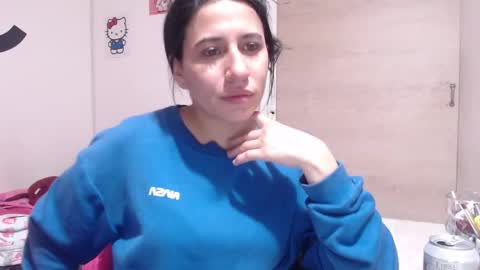 Snapshot of cherry_hc chatting on November 2025 02:44:01 AM Nezumy Rey online show from November 2025 02:44:01 AM