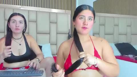 Snapshot of cherry_mew chatting on September 2025 08:09:02 PM Cherry Mew and jean online show from September 2025 08:09:02 PM