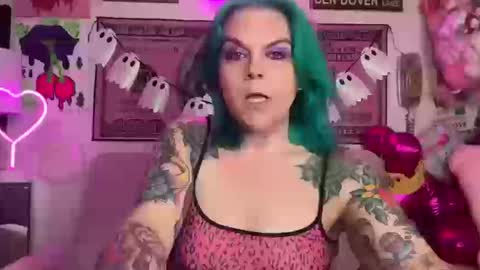 Snapshot of cherryb0mbb0mb chatting on October 2025 04:11:01 AM CherryBombBomb online show from October 2025 04:11:01 AM