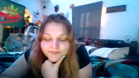 Snapshot of cherrybomb454 chatting on November 2025 01:12:02 PM cherrybomb454 online show from November 2025 01:12:02 PM