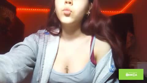 Lina online show from November 2025 06:51:01 PM