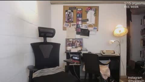 Snapshot of cherrybunny21 chatting on February 2026 02:26:01 AM Sarah Prez online show from February 2026 02:26:01 AM