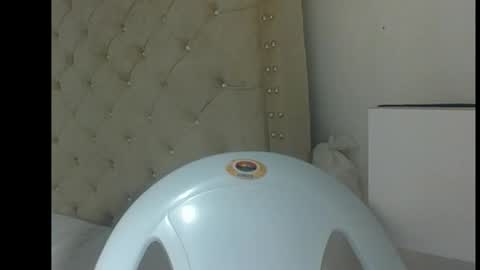 cherry online show from November 2025 04:01:02 AM