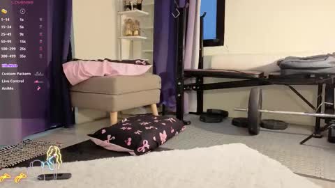 Cherry online show from November 2025 06:25:01 AM