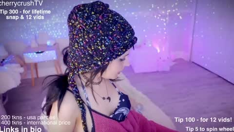 Snapshot of cherrycrush chatting on September 2025 07:06:02 PM Cherry Crush online show from September 2025 07:06:02 PM