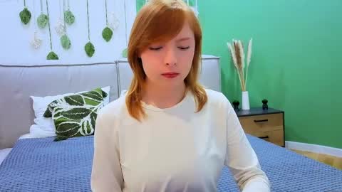Snapshot of cherrycrushlove chatting on March 2026 05:52:01 AM cherrycrushlove online show from March 2026 05:52:01 AM