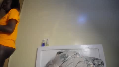 Snapshot of cherrycuddle2 chatting on December 2025 12:21:01 PM cherrycuddle2 online show from December 2025 12:21:01 PM