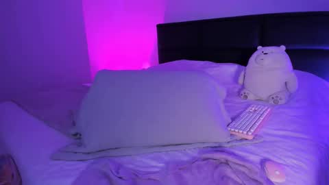 Morfy online show from November 2025 08:41:01 PM