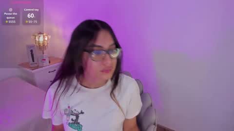 Cherry online show from November 2025 12:05:02 PM