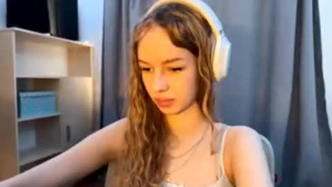 Evie online show from November 2025 11:11:02 AM