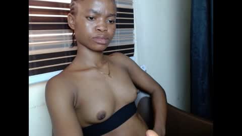 Snapshot of cherryxpussy chatting on February 2025 03:40:01 PM cherryxpussy online show from February 2025 03:40:01 PM