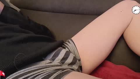 Grey online show from November 2025 07:38:02 PM