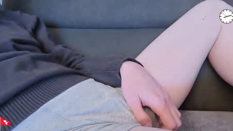 Grey online show from November 2025 07:12:02 PM