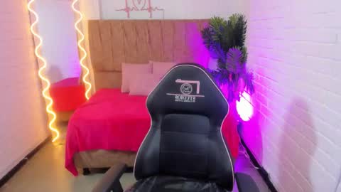 Chiara  online show from October 2025 07:14:02 PM