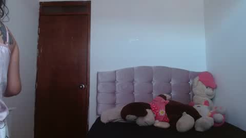 Snapshot of chicarita_fire chatting on November 2025 12:26:01 PM Channel Fire online show from November 2025 12:26:01 PM