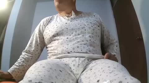 Snapshot of chicoguapo8 chatting on November 2025 12:43:02 AM jorge online show from November 2025 12:43:02 AM