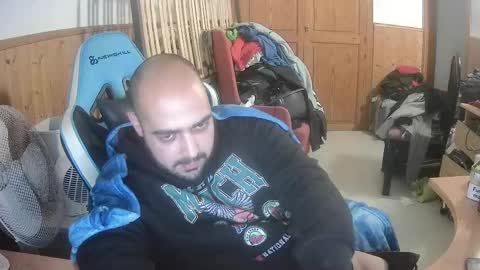 Snapshot of chicomallorca96 chatting on February 2025 05:18:02 PM chicomallorca96 online show from February 2025 05:18:02 PM