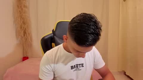 chicos_sexy online show from January 2026 01:48:02 PM