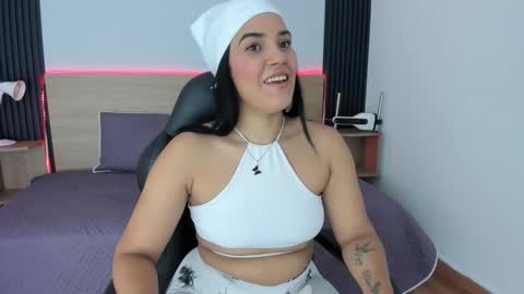 Snapshot of chiqui_milk1 chatting on October 2025 07:45:02 PM Chiqui online show from October 2025 07:45:02 PM