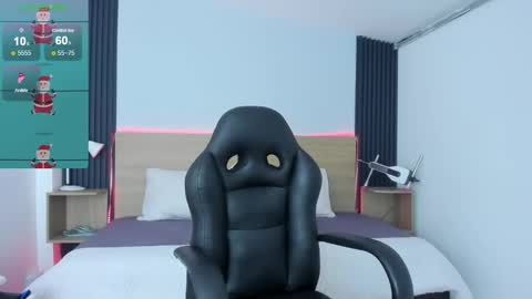 Snapshot of chiqui_milk1 chatting on November 2025 06:23:02 PM Chiqui online show from November 2025 06:23:02 PM