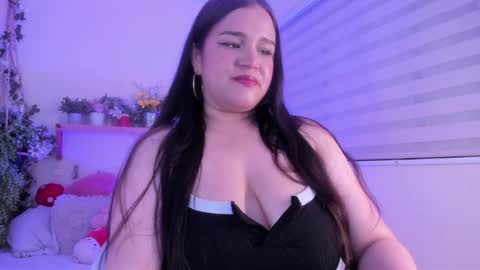 chloe online show from November 2025 02:06:01 PM